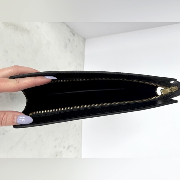 Louis Vuitton Black Epi Leather Zip Clutch - Picture 10 of 15